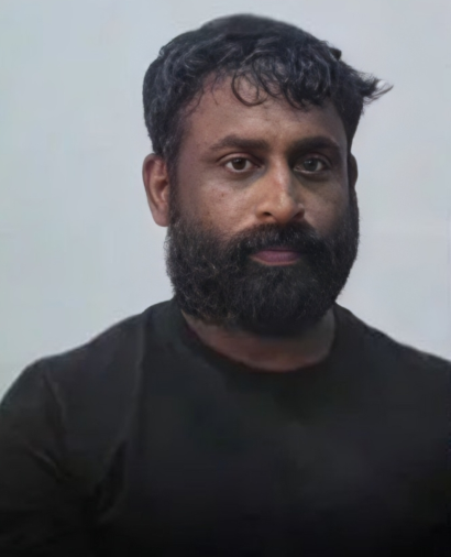 Fake PMO Official Caught Kerala Man - Mujeeb Rahman
