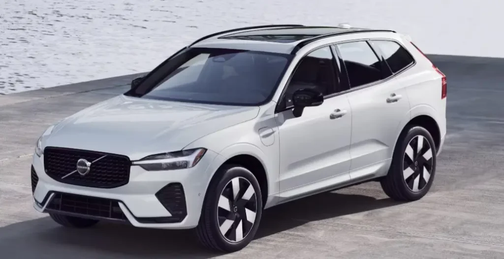 Volvo XC60 2025